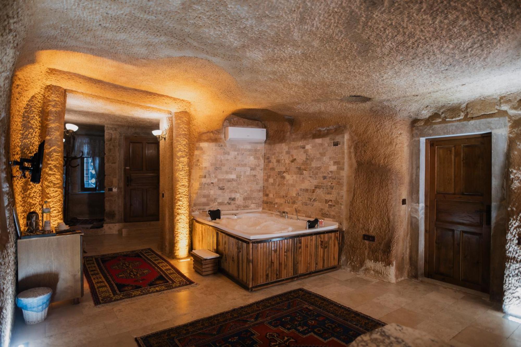 Cappadocia Cave Lodge Гьореме Екстериор снимка